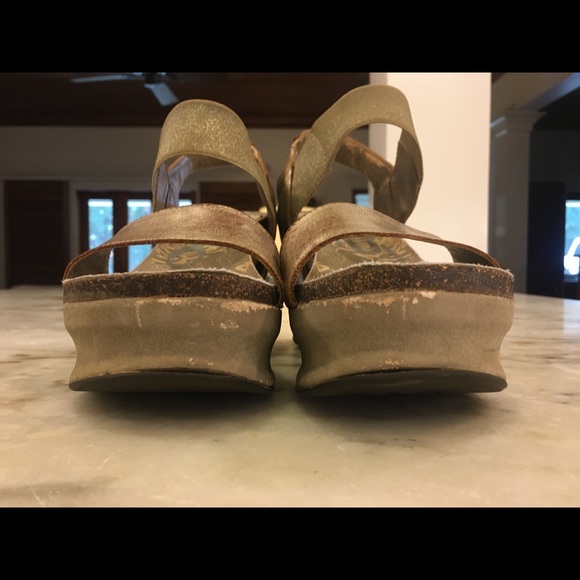 ๐ก OTBT Wedges - Picture 5 of 8